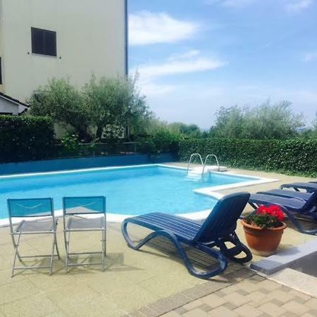 אומאג Apartment Mirella מראה חיצוני תמונה