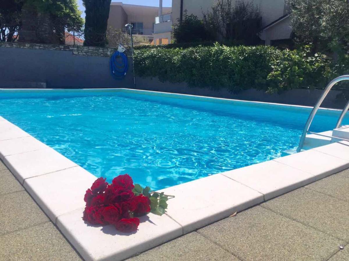 אומאג Apartment Mirella מראה חיצוני תמונה